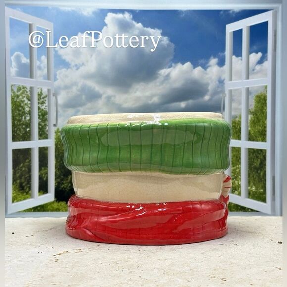 Vintage Snowman Beige/Red/Green Ceramic Plant Pot - Picture 5 of 10